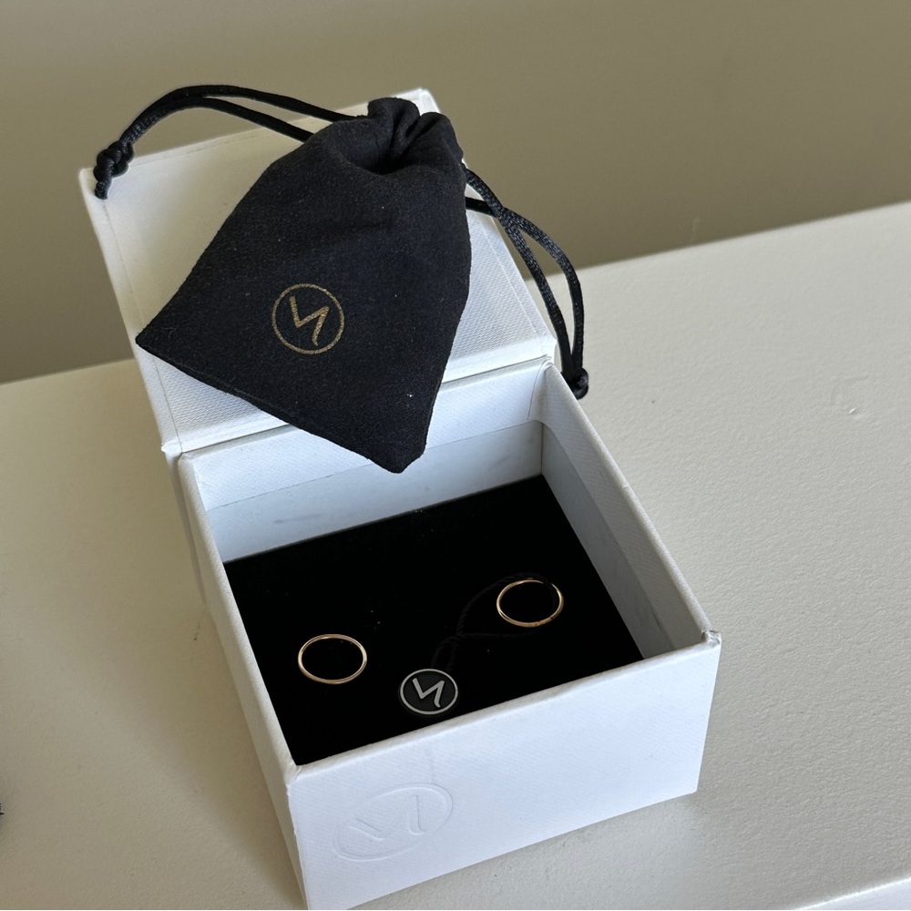 Mejuri Hoop Stud Earring